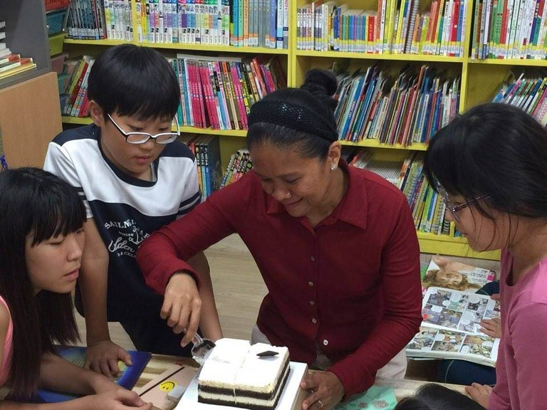 3Luda Egbalic celebrating her birthday with young Koreans, FB.jpg